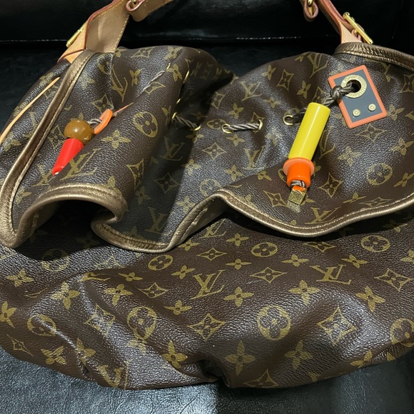 Louis vuitton monogram canvas Kalahari GM Tote - Picture 5 of 6